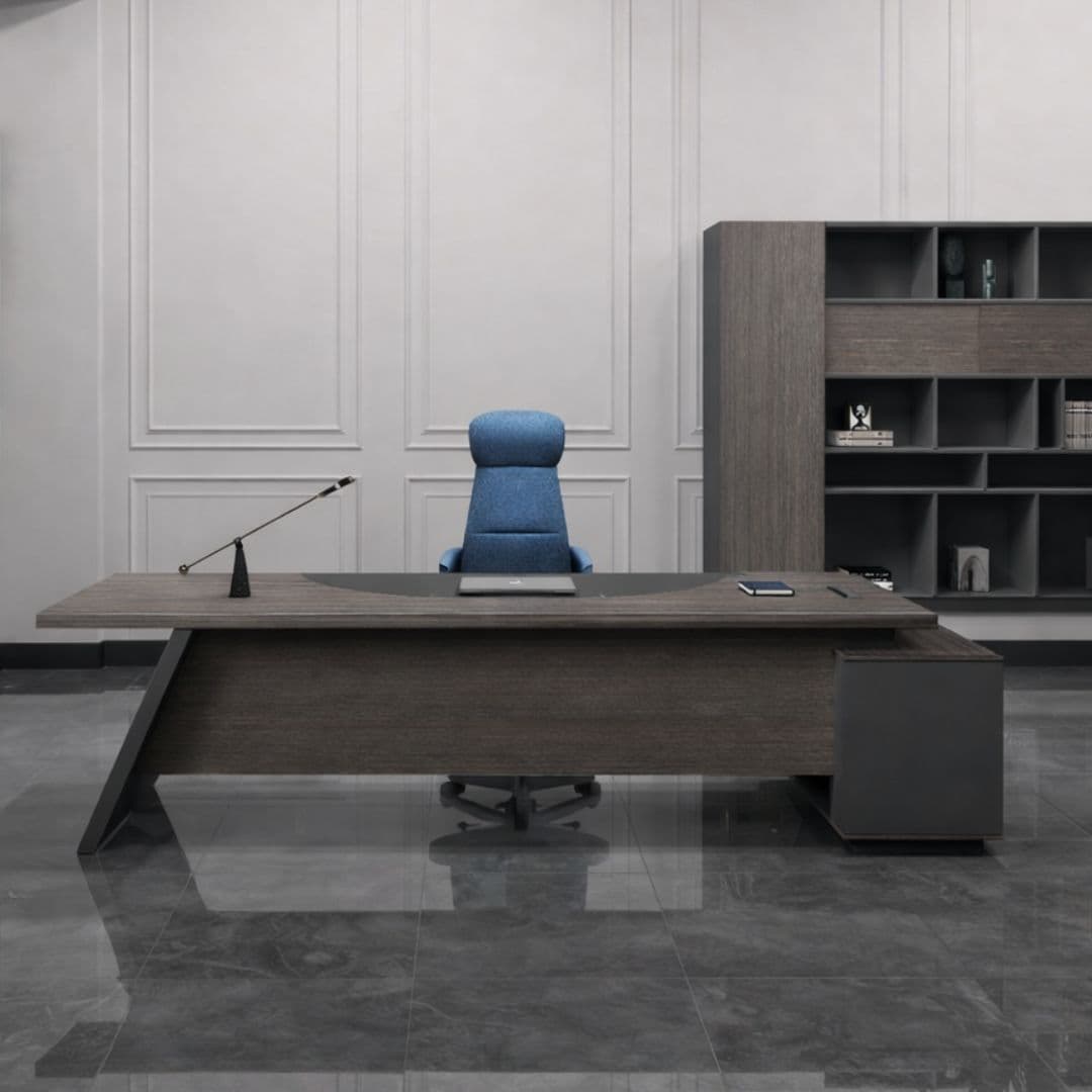 Executive table 