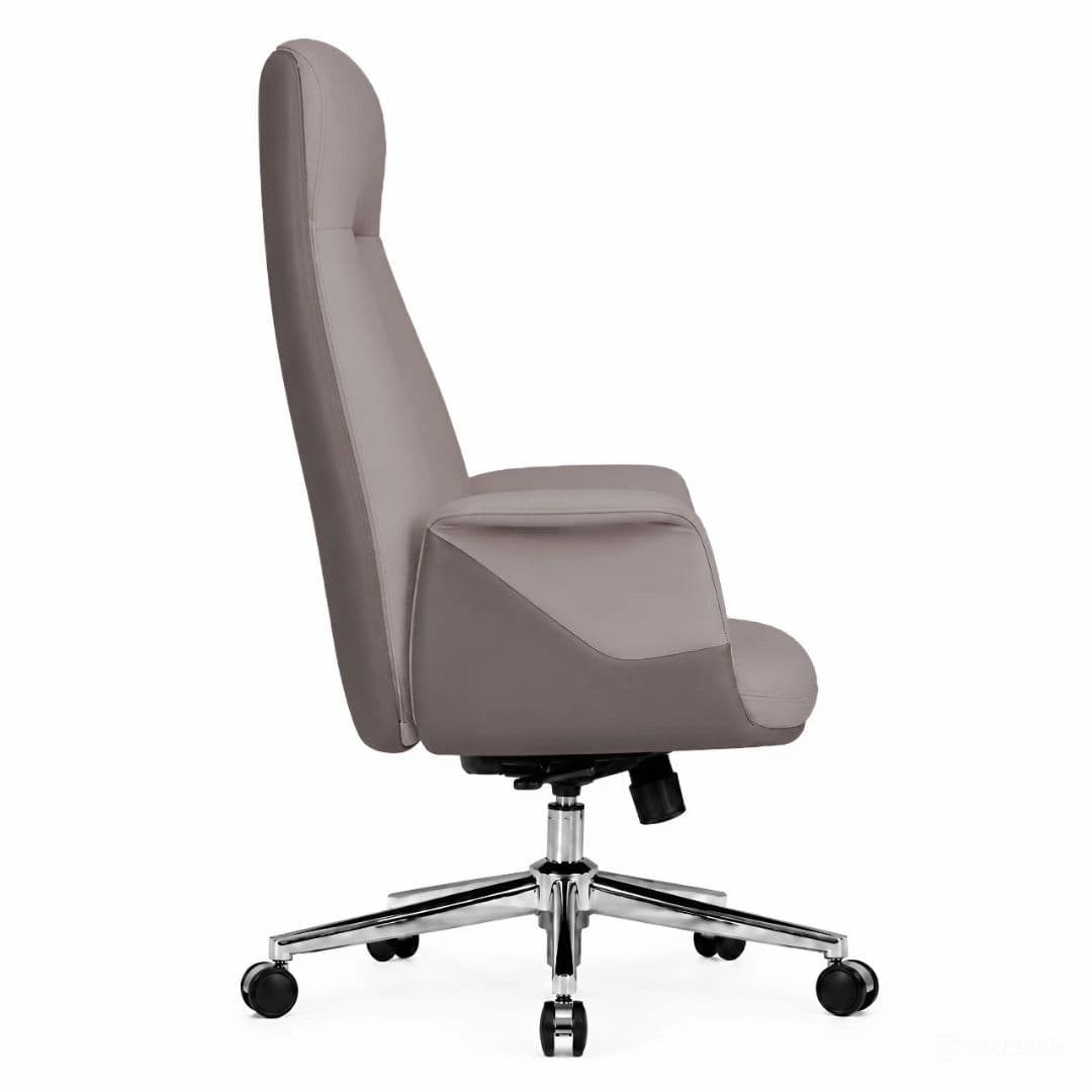 Director armchair 3